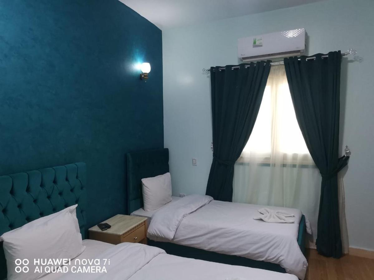 Anubis Kingdom Pyramids Hostel Kafrat al Jabal Ngoại thất bức ảnh