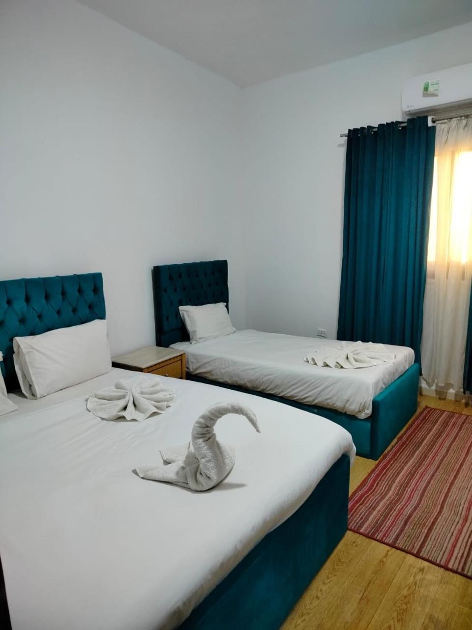 Anubis Kingdom Pyramids Hostel Kafrat al Jabal Ngoại thất bức ảnh