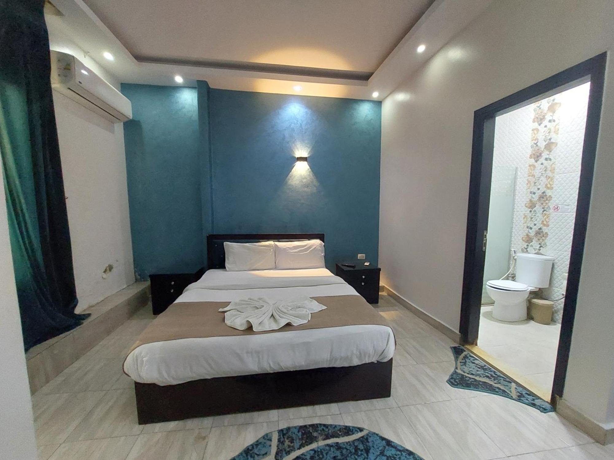 Anubis Kingdom Pyramids Hostel Kafrat al Jabal Ngoại thất bức ảnh