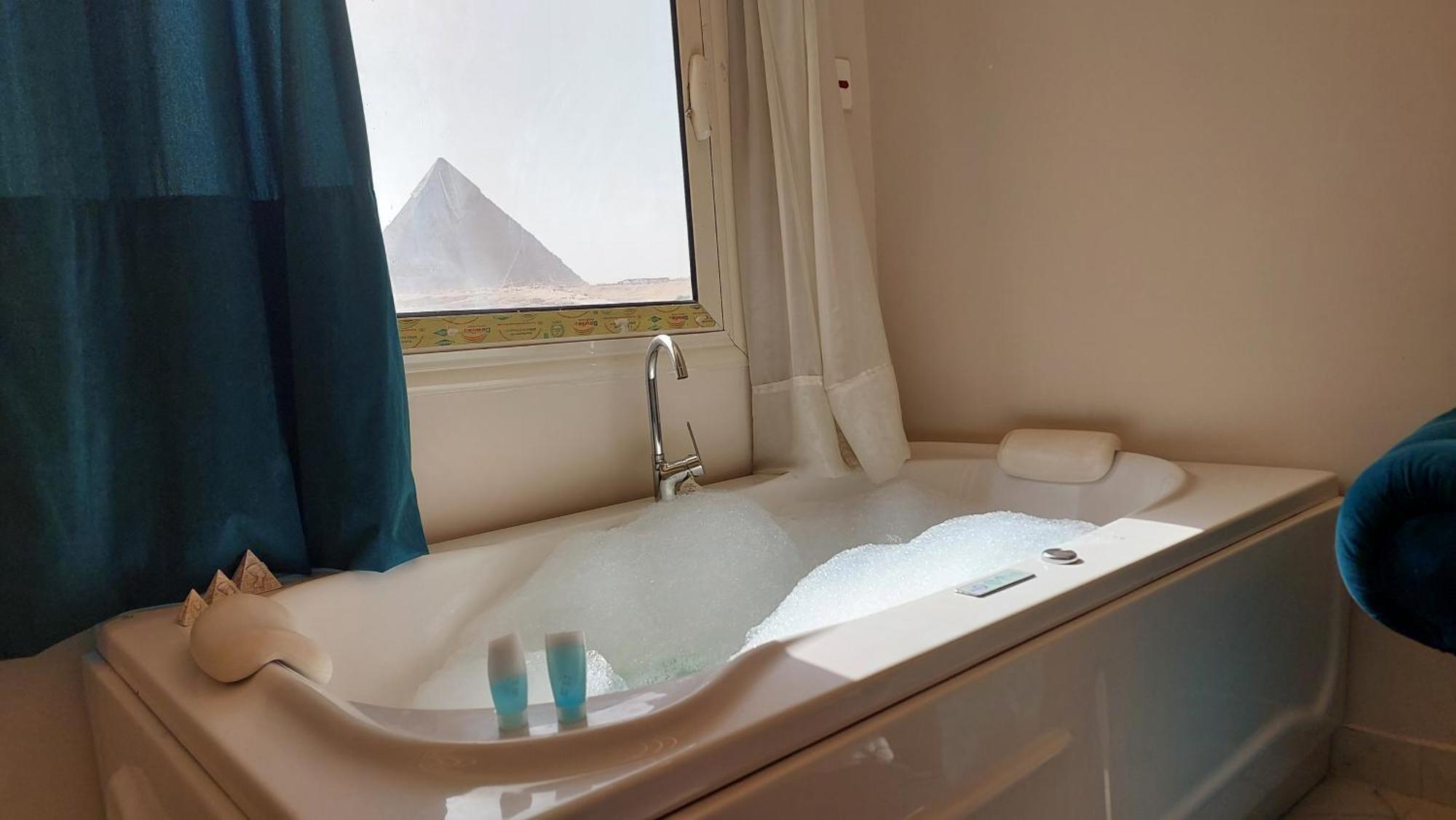 Anubis Kingdom Pyramids Hostel Kafrat al Jabal Ngoại thất bức ảnh